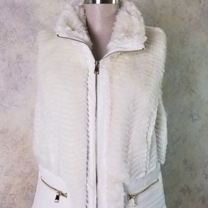 CI Sono Faux fur vest sz L